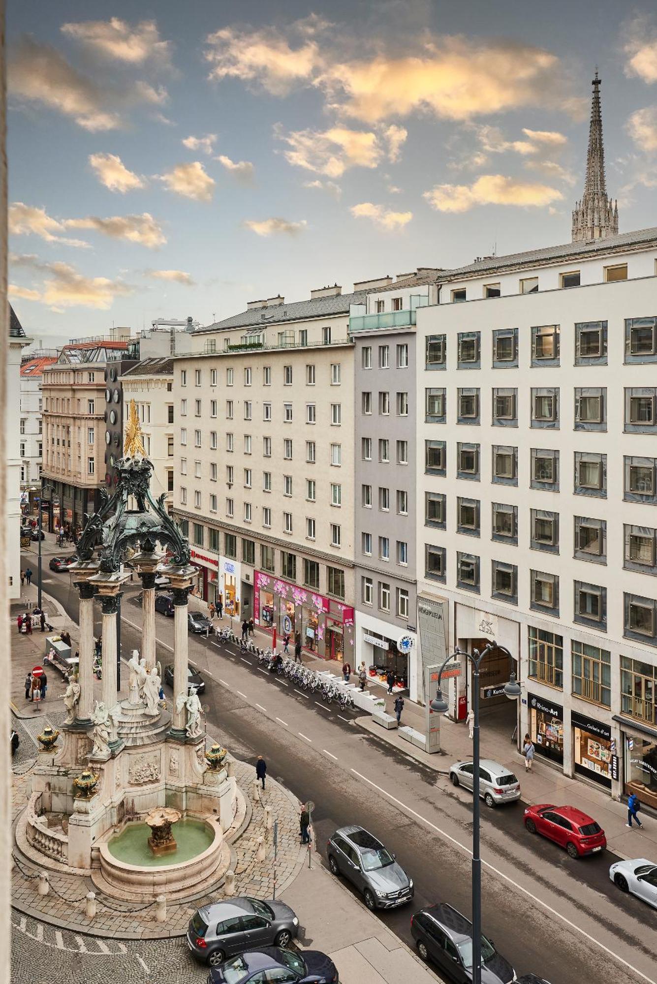 Prestige Luxury Haven W Free Parking And Sauna Appartement